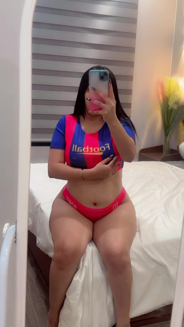 Iranian lara: Barcelona sexy manželka sólo