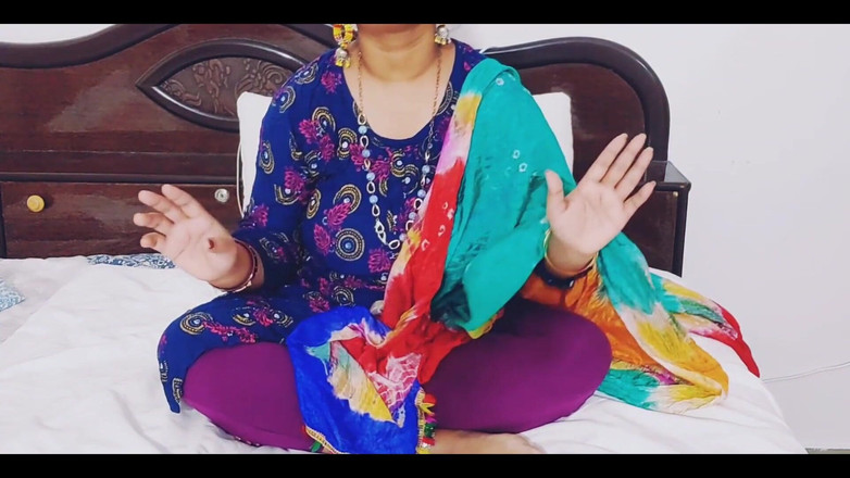 Hotty Jiya Sharmaa: Un devar rentre chez lui et baise la bhabhi indienne...