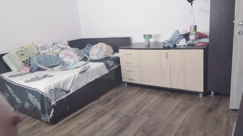 Amateur_MS: Sexy Vrouw Traint Naakt Thuis.