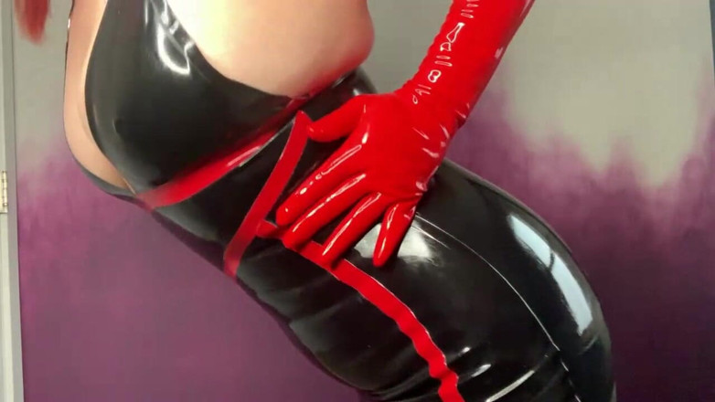 Deanna deadly: Eine schnelle WICHsanleitung für mein latexkleid und meine handschuhe