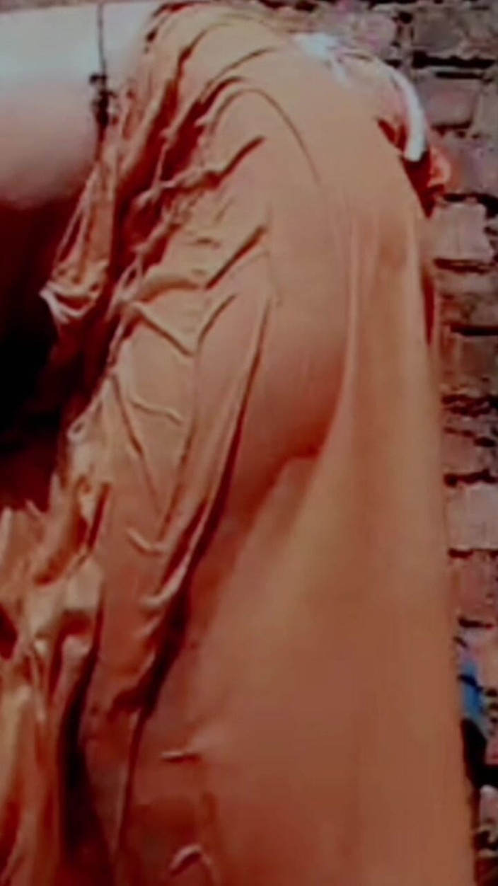 TricolorMusic3: Asks the Woman to Send Her Nude Mms. Take a...