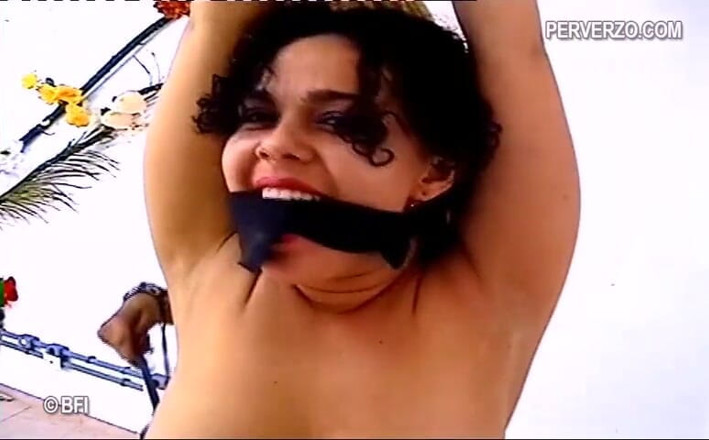 Hot Latina pussy heat adventures: Dominace Tais a Ingrid