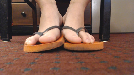 Abby Anna: Abby's feet flip-flop closeups