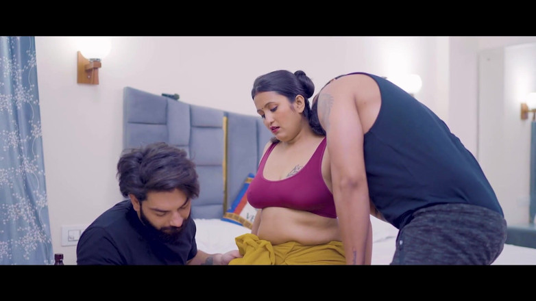 Triflicks: Threesome with House Made 2 Bhaiyon Ne Milkar Kaamwali Ke Sath...