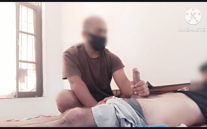 Desi Panda: Indische homomassage - hardcore aftrekbeurt massage happy end