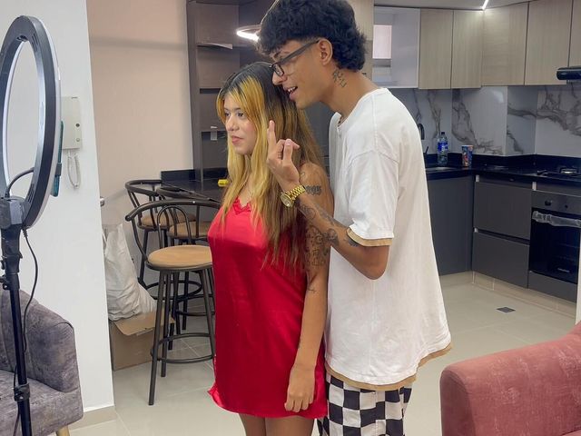 I Help My Cute Stepsister with Her Social Networks and We End up Fucking Hard Until I Come Inside Her Ass. (Gabriela Wish)