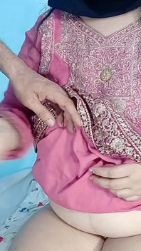 Pussy Fucking of Indian Desi Widow Stepmom Muslim Sex, Deep and Hard in Missionary POV with No Condom
