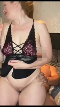 Vreemdgaande sletvrouw neukt zonder condoom compilatie - hotwife Trix