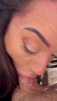 Cara Mella na POV