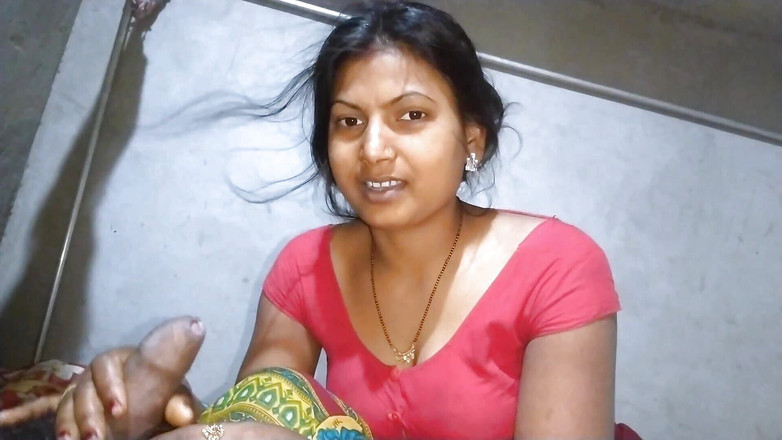 Shyam bharosh: Gündüz yalnız başına penisimi yengenin ağzına sokuyorum ve ağzına boşalıyor