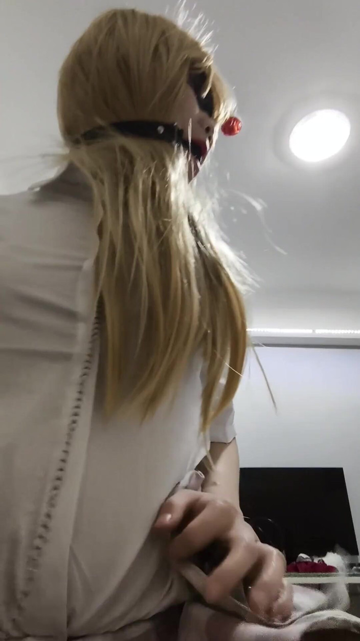 yueyue: Sissy Slut Cum on Face