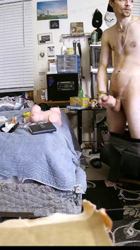 Jock excitée en solo dans la chambre