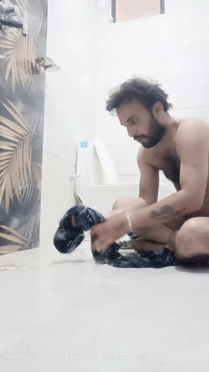 Rajasthani-old-lover: Indian Hot Desi Young Boy