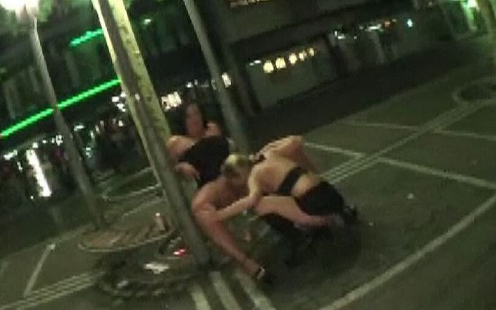 Master of porn: 户外和巨大的饥渴