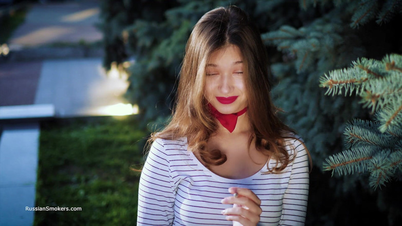 Russian Smokers: Sultry Russian Girl Smoking Cigarette by Waves
