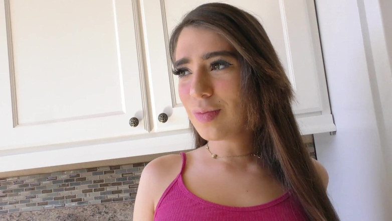 Perv Milfs n Teens: Joseline Kelly Bargins With Her Stepdaddy By Eating His Asshole...