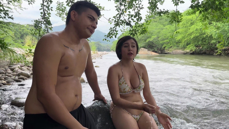 ManuelaAlvarez: Saya mengambil latina saya dan adik tiri kecil yang cantik...
