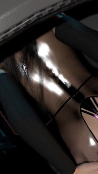 Sexy ragazza cyber ottiene un cazzo a sorpresa - cyberpunk