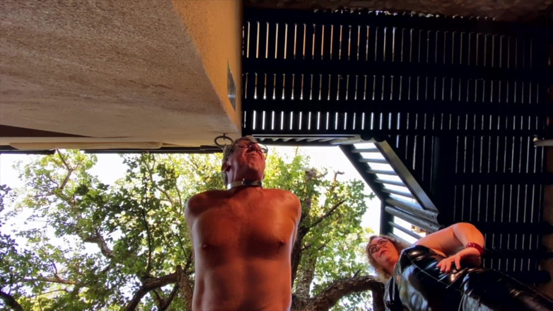 Mistress April: Ayaklarının altında hayat, bölüm 1 - dominatrix sahibe April