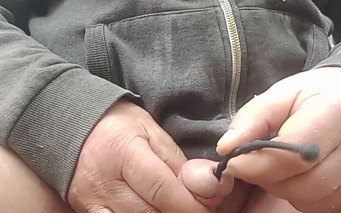 rastyo75: Jerking off in the Woods with Cum