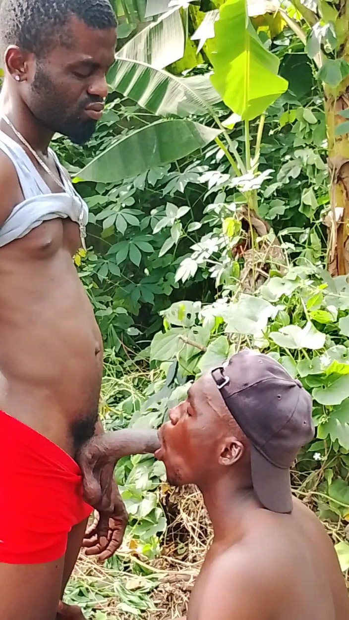 Africans men: Chupapollas grandes