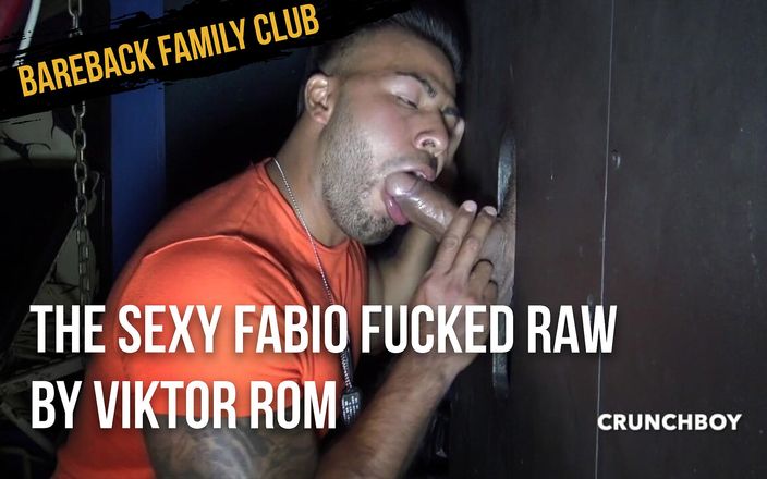 Bareback family club: De sexy Fabio rauw geneukt door Viktor Rom