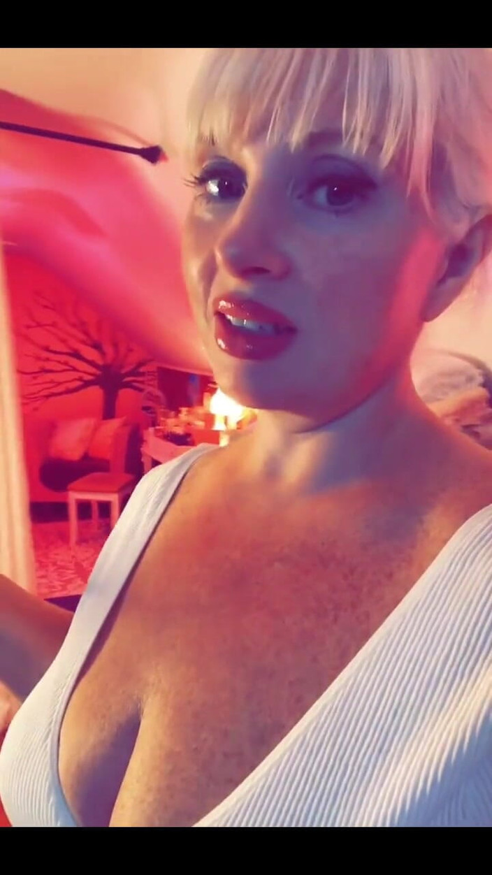 PaintedRose: È il giorno del film