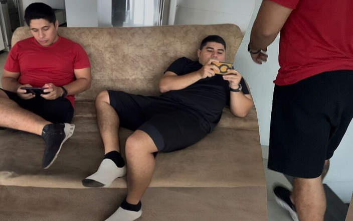 NamiQsein: La moglie del mio migliore amico mi seduce