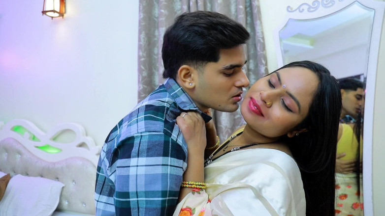 Triflicks: Abang tiri seksi ini dientot habis-habisan sama abang tirinya sendiri!