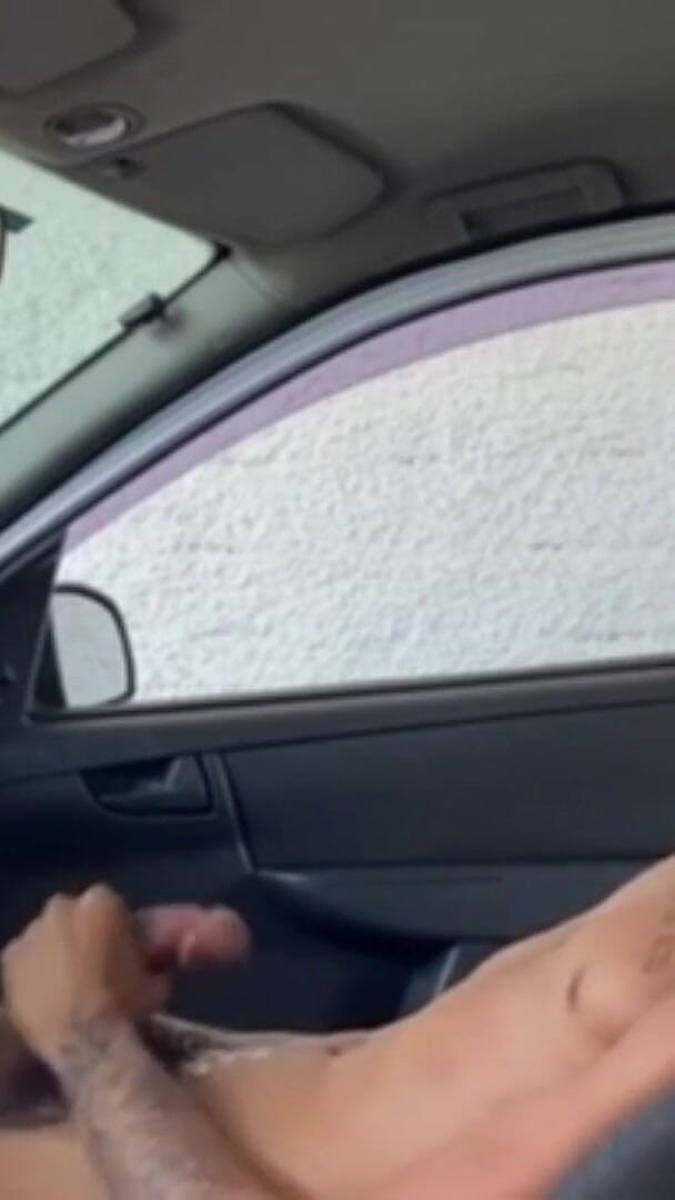 Skinny Jerking off and Cumming Inside the Car (ArabePuto)