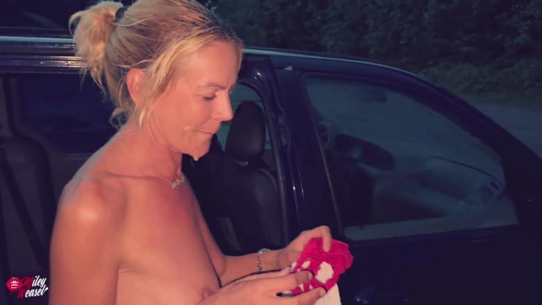 Miley Weasel: Horny Blonde Slut Gets Her Ass Fucked in the Thunderstorm!!