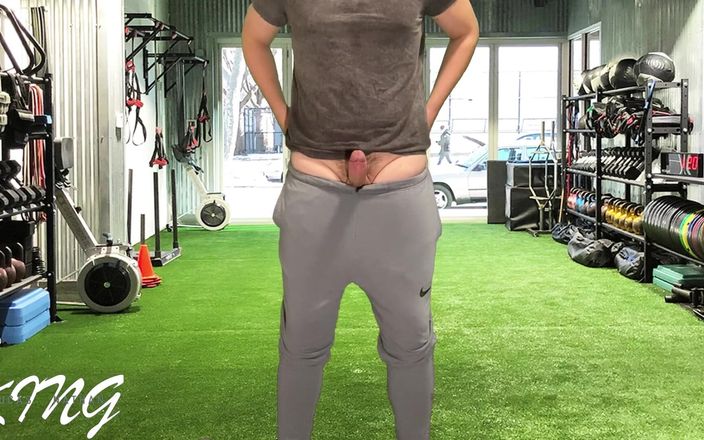 Lucas Nathan King: Offentlig dick flash och sperma i byxor i gymmet
