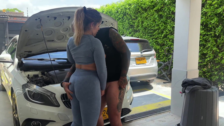 FelipeSkullX: Horny Colombian Sucks the Mechanic's Cock and Fucks Him