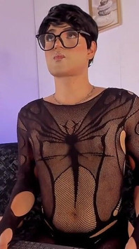 Femboy Ken Sissy Si Comporta Come Una Punta E Balla Sexy per Te