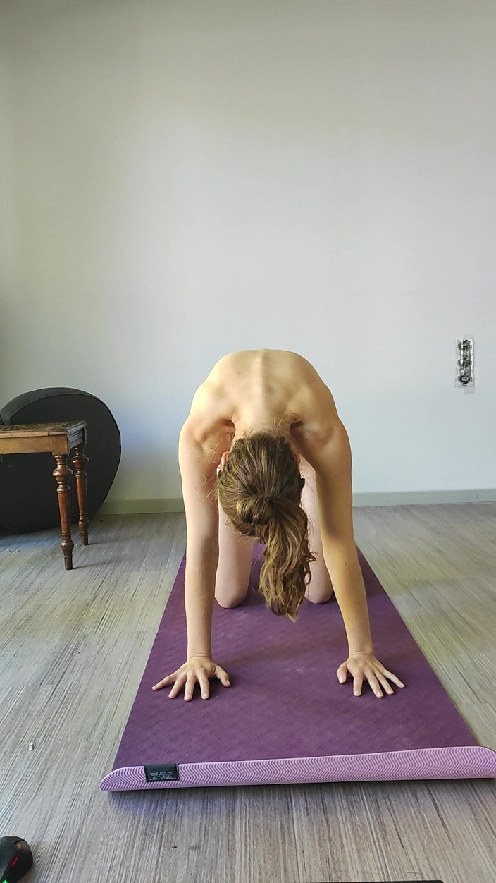 FenekManul: Yoga prensesi uyanmaya çalışıyor