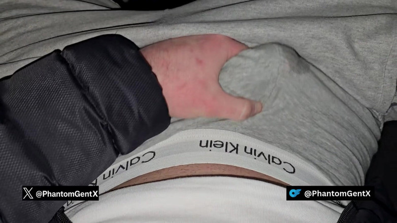 PhantomGentX: Німецький хлопець з попередньою спермою в сірому ck дрочить в машині до жирного камшоту - phantomgentx