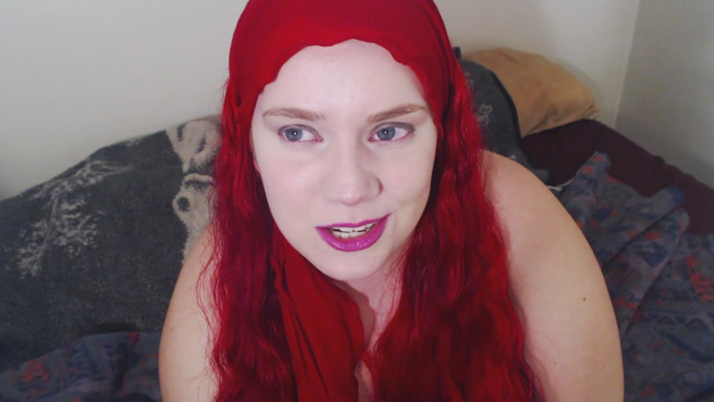 Scarlet Vixen: Tôn sùng dầu hút thuốc hôn chơi