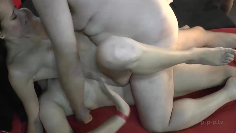 GangBang-Dream: Amateur kims 1. doppelpenetrations-gangbang
