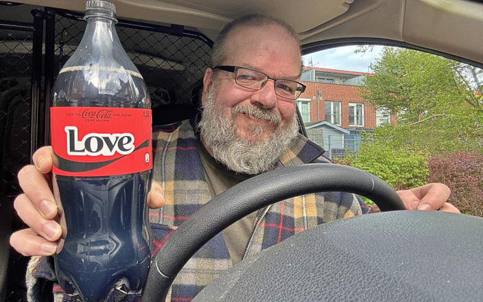 Qualzucht: Sebenarnya aku hanya ingin pergi berbelanja, tapi kemudian hal-hal meningkat...