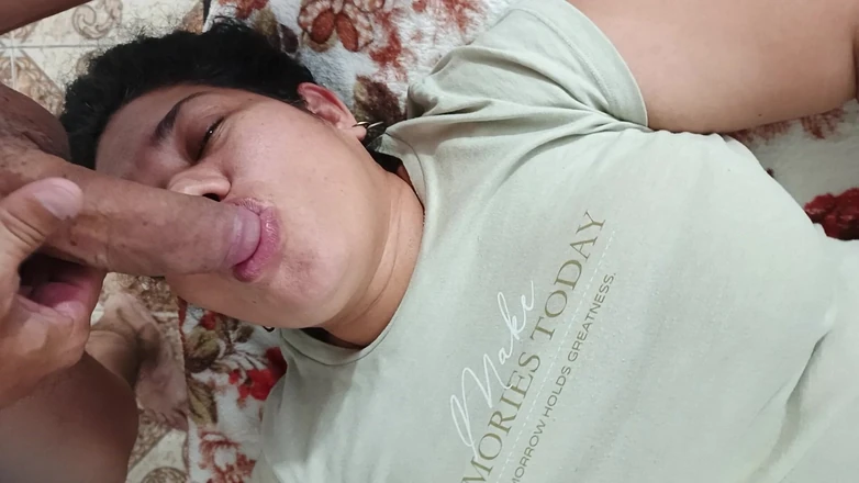 Valkyrieandluigy: Blowjob Beautiful Girlfriend Deep Throat