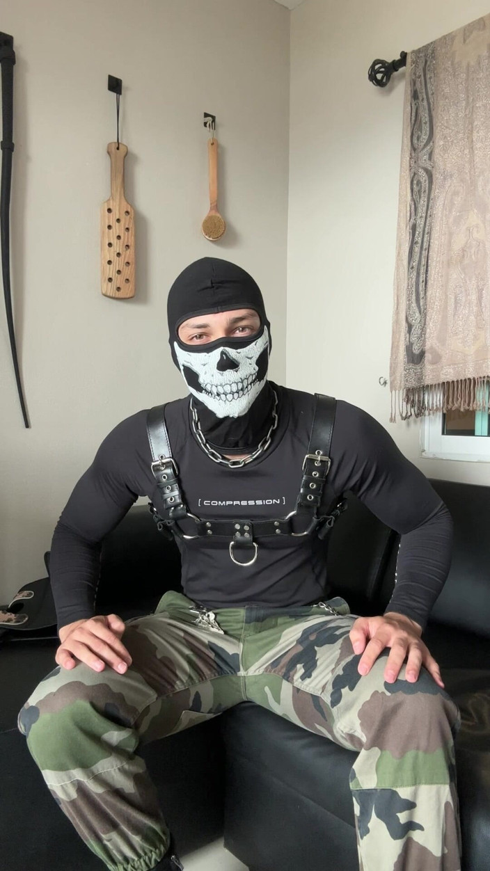 Jaydensteele: Master Steele - інструкції з тортури для яєць і члена