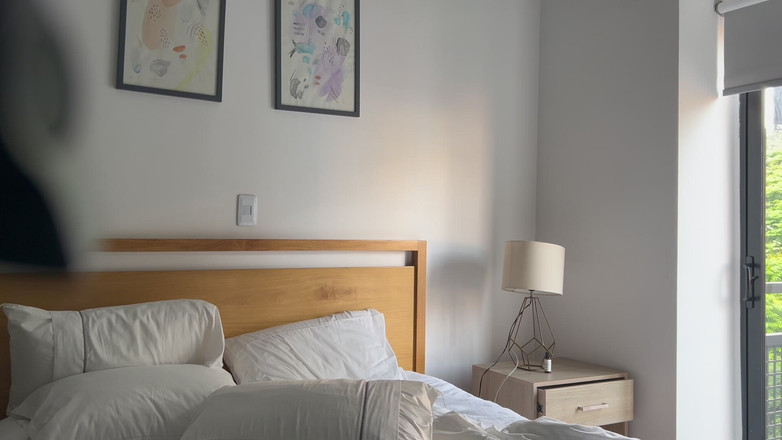 Andres Acosta: Achter de schermen met rondborstige zwarte milf, Alicia milf