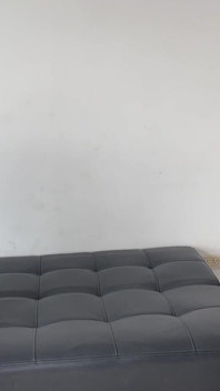 룸메이트 관음증 환자가 내가 그를 빨고 있는 걸 발견했고, 나는 그가 자위하는 걸 발견하고 나를 보며 그가 내 엉덩이를 박게 했어