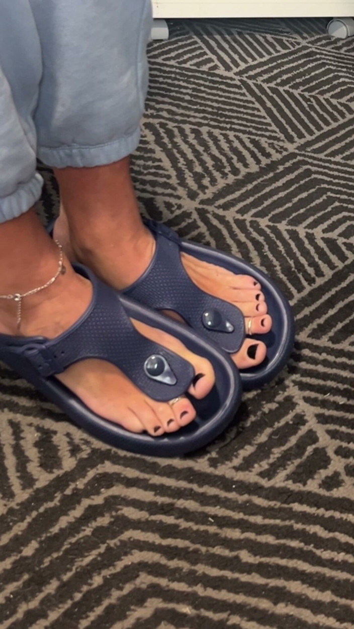 Andreina Naty: For Lovers of Beautiful Feet