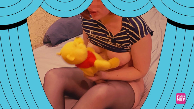 Kett Mun: O mamă sexy excitată îl lasă pe fiul ei vitreg să...