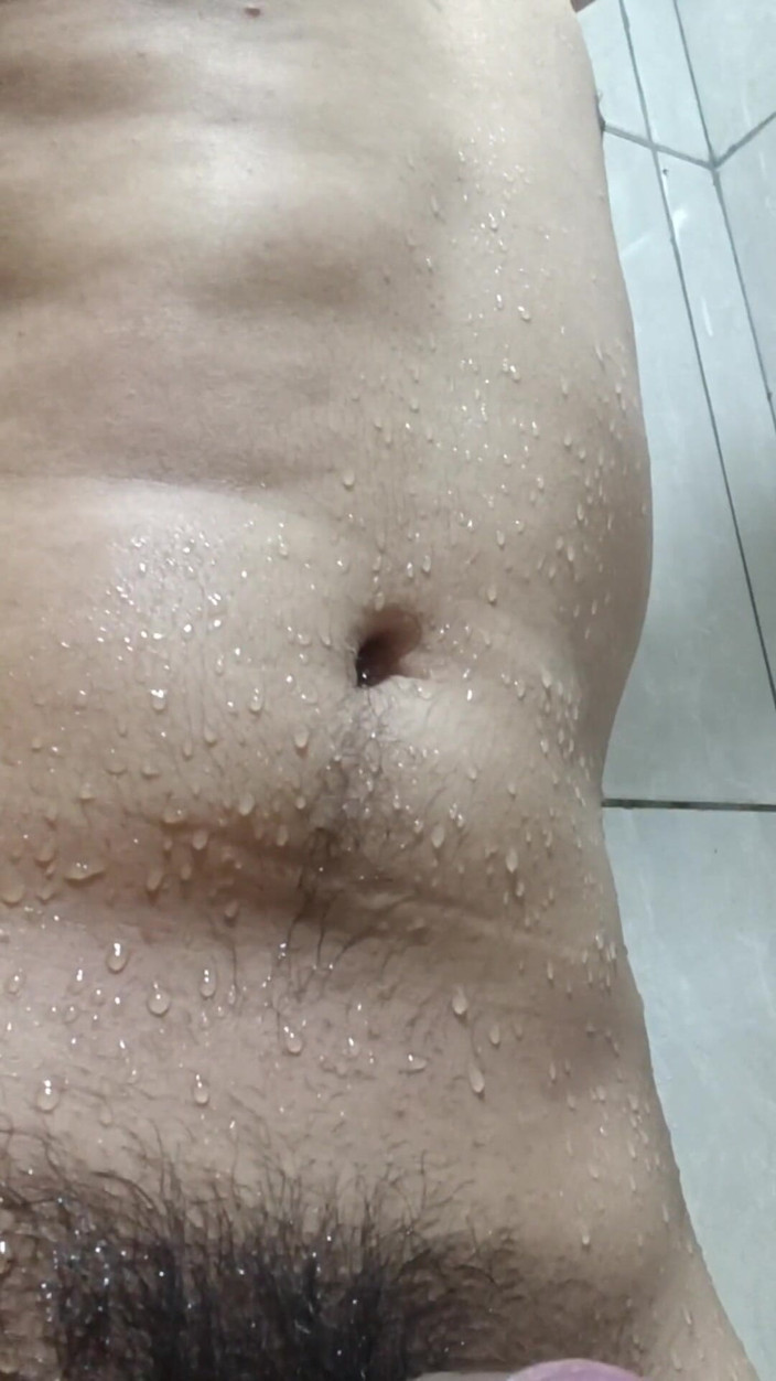 XxyTherry: Melancap di Bilik Mandi. Pancutan mani panas