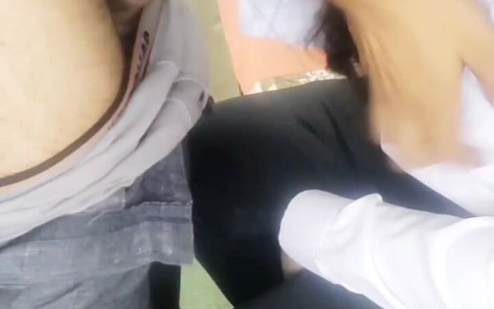 Sex bird: Guru Biologi Ngasih Kelas Khusus Untuk Murid Polosnya Tentang Reproduksi...