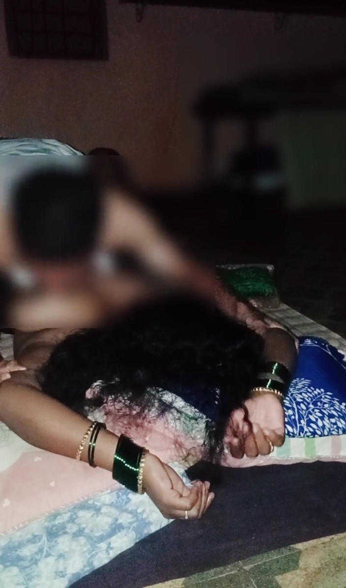 Harder299: Sexo secreto a media noche India madrastra folla