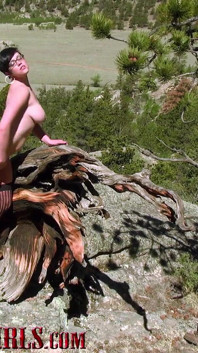 La séance photo de Veronica Wild sur la montagne