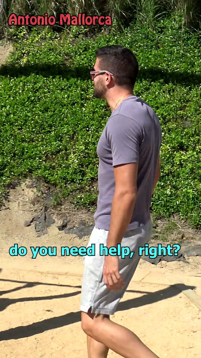 Antonio Mallorca: Une latina sexy se fait baiser dans un parc public